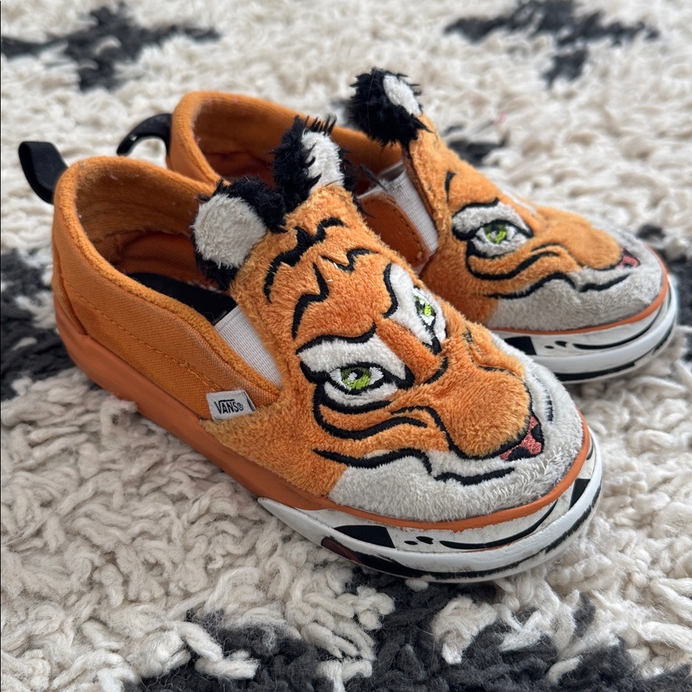Vans Kids Tiger Face Slip-On Sneakers - Orange and Black